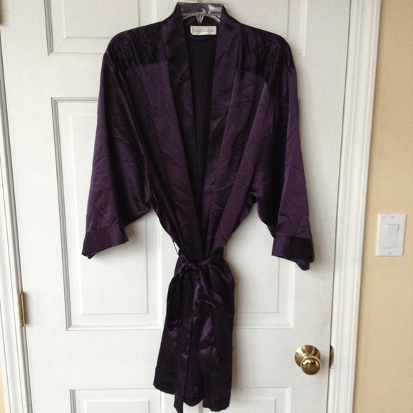 Cacique Robe - Picture 1 of 7